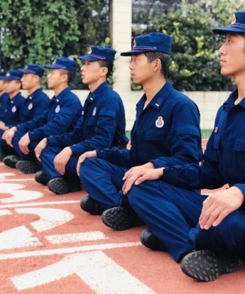 河南天铸消防设备，定制门制作与交付专业解读