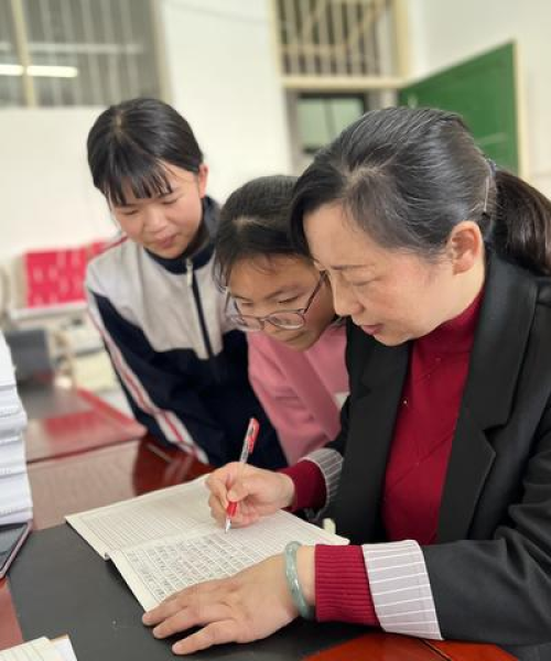 六字箴言励志语录，照亮学子前行路