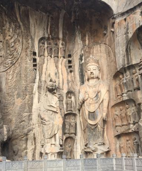 河南龙门之旅攻略，探秘龙门石窟，畅游中原美景！