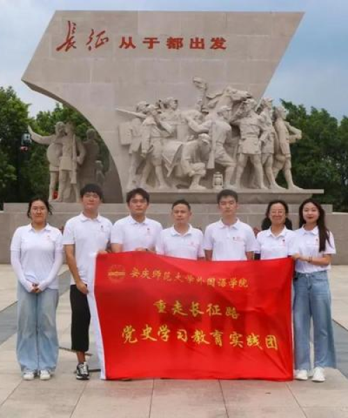 励志英文成长语录，砥砺前行，见证成长轨迹的力量