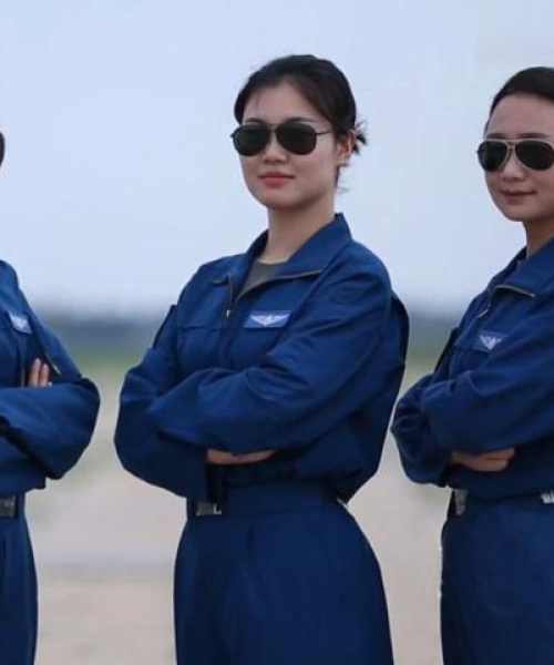 世界最帅男兵颜值与英勇并存风采排行榜！