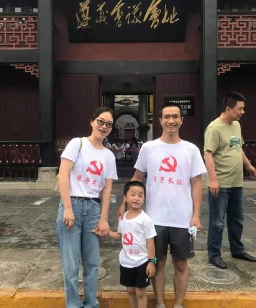 岳阳旅游攻略APP，旅行必备神器，轻松掌握行程！